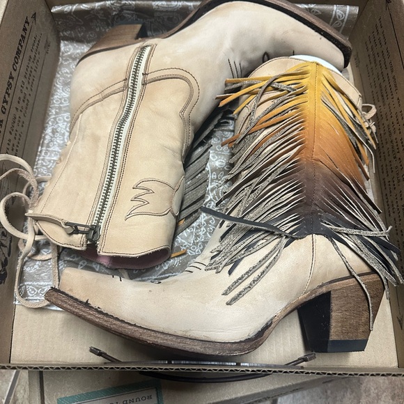 Boho Fringe Ankle Boots - Cream and Tan - Picture 6 of 8